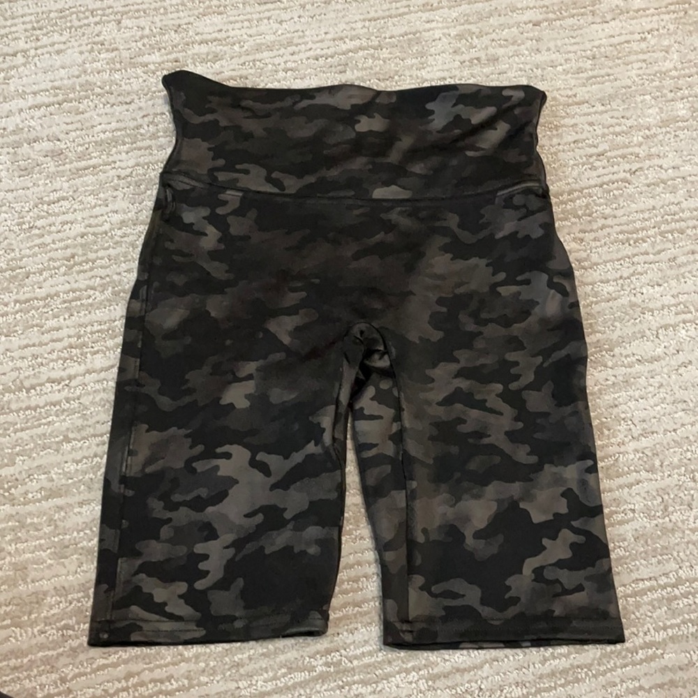 Worn ONCE SPANX camo bike shorts. Size small